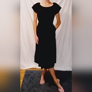 Universal Thread flutter sleeve,casual, smocked black midi dress size M
